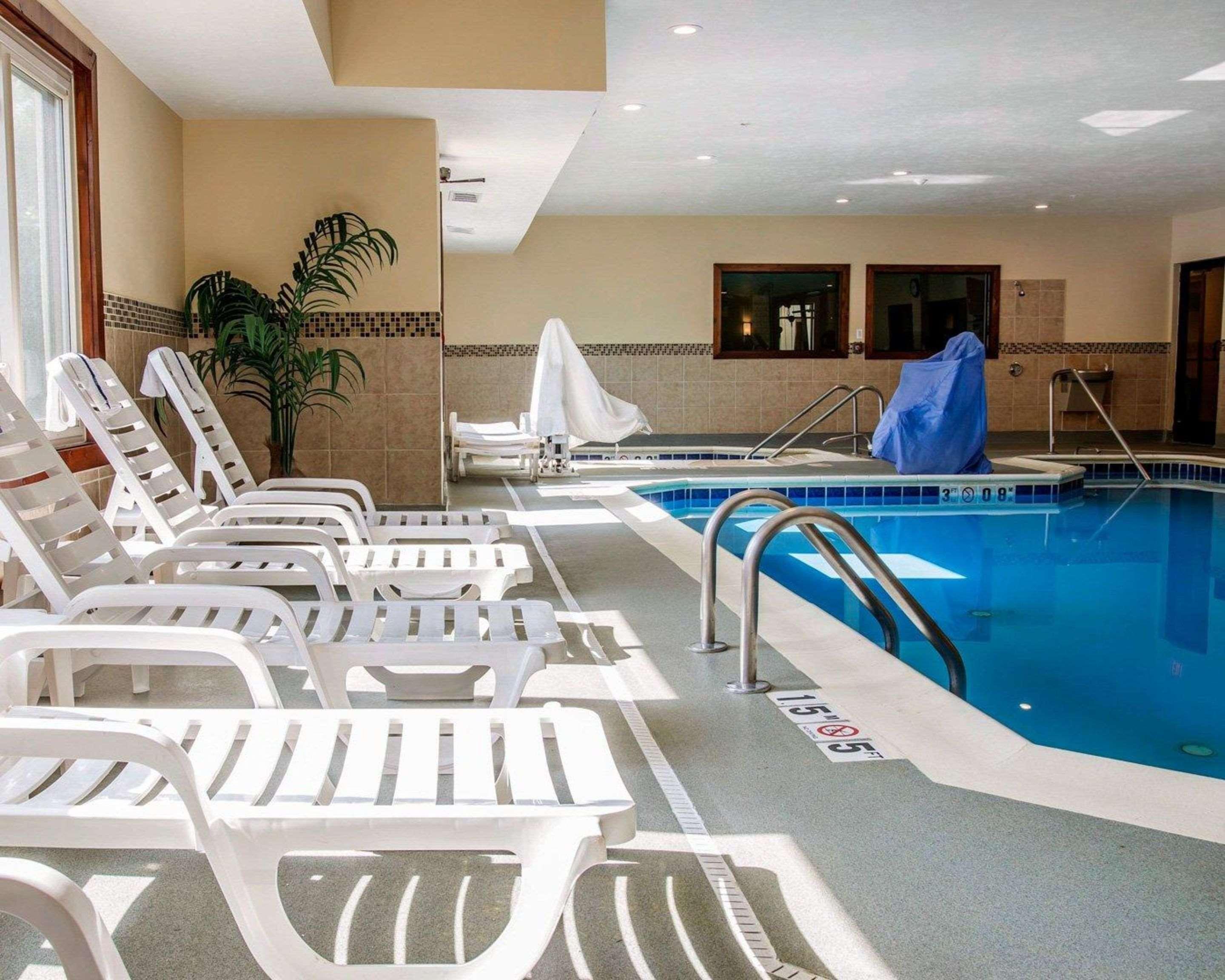 Comfort Suites Benton Harbor - St Joseph Eksteriør bilde